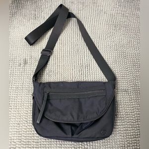 Lululemon Festival Bag crossbody